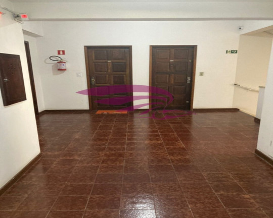 Imagem Imóvel com 3 Quartos à Venda, 180 m² em Centro - Curitiba Imagem Imóvel com 3 Quartos à Venda, 180 m² em Centro - Curitiba