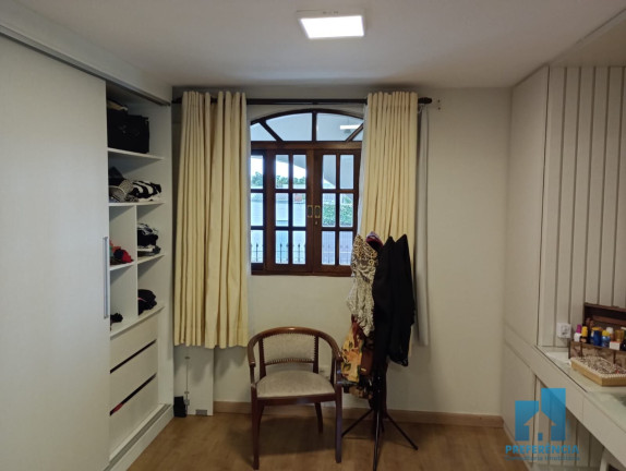 Imagem Casa com 3 Quartos à Venda, 240 m² em Uvaranas - Ponta Grossa Imagem Casa com 3 Quartos à Venda, 240 m² em Uvaranas - Ponta Grossa