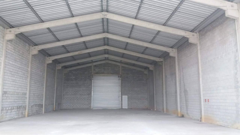 Galpão para Alugar, 695 m² em Vila Lucinda - Santo André