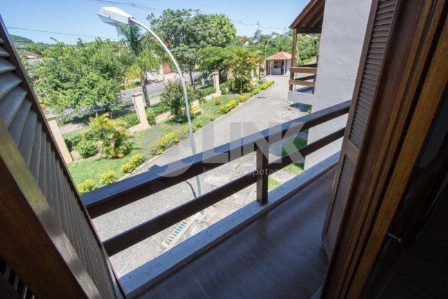 Imagem Imóvel com 3 Quartos à Venda, 196 m² em Guarujá - Porto Alegre
