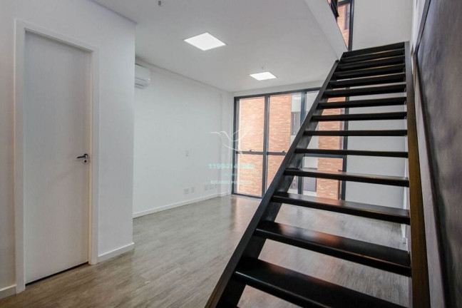 Sala Comercial à Venda, 29 m² em Jardim Guedala - São Paulo