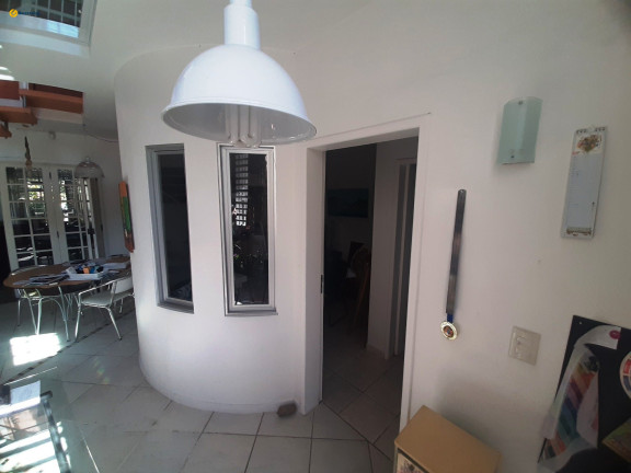 Imagem Casa com 6 Quartos à Venda, 391 m² em Carvoeira - Florianópolis Imagem Casa com 6 Quartos à Venda, 391 m² em Carvoeira - Florianópolis