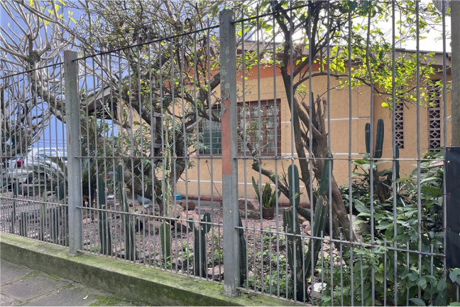 Imagem Casa com 2 Quartos à Venda, em Sarandi - Porto Alegre Imagem Casa com 2 Quartos à Venda, em Sarandi - Porto Alegre