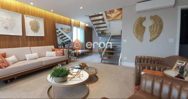 Imagem Apartamento com 3 Quartos à Venda, 266 m²