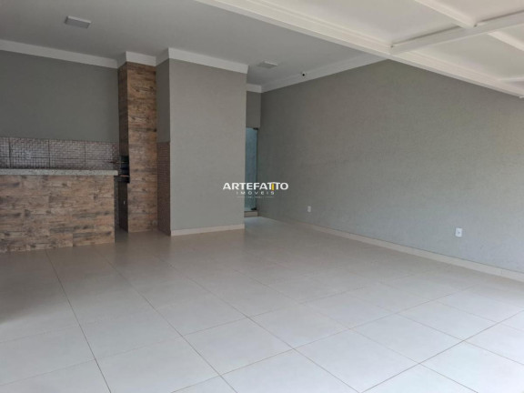 Imagem Casa com 3 Quartos à Venda, 200 m² Imagem Casa com 3 Quartos à Venda, 200 m²