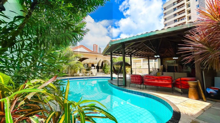 Imagem Casa com 7 Quartos à Venda, 370 m² em Aldeota - Fortaleza