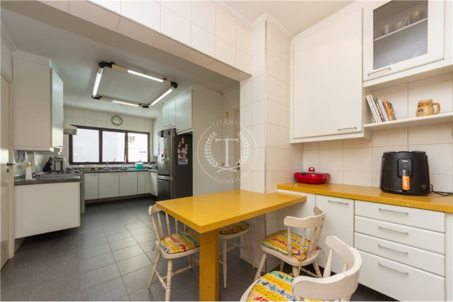 Imagem Apartamento com 4 Quartos à Venda, 270 m² em São Paulo Imagem Apartamento com 4 Quartos à Venda, 270 m² em São Paulo