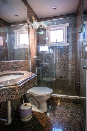Imagem Casa com 5 Quartos à Venda, em Santa Tereza - Porto Alegre Imagem Casa com 5 Quartos à Venda, em Santa Tereza - Porto Alegre