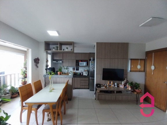 Apartamento com 3 Quartos à Venda,  em Santa Genoveva - Goiânia