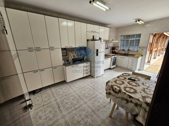 Imagem Casa com 4 Quartos à Venda, 251 m² em Jardim Celani - Salto