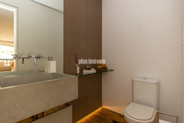 Imagem Apartamento com 3 Quartos à Venda, 234 m² em Moema - São Paulo