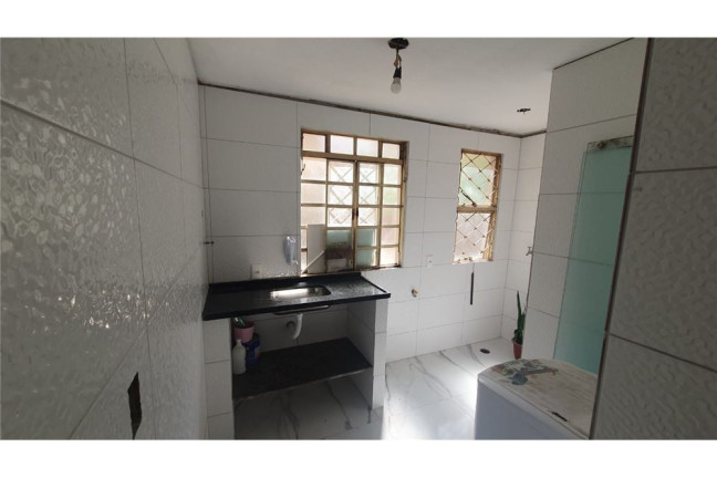 Imagem Imóvel com 2 Quartos à Venda, em Conjunto Residencial José Bonifácio - São Paulo Imagem Imóvel com 2 Quartos à Venda, em Conjunto Residencial José Bonifácio - São Paulo