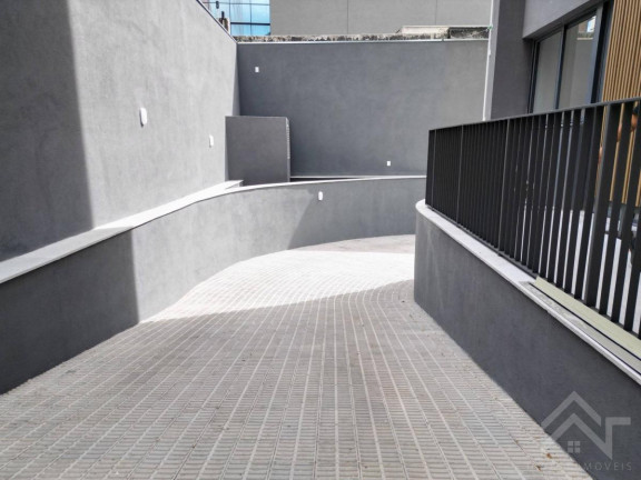Apartamento com 3 Quartos à Venda, 183 m²