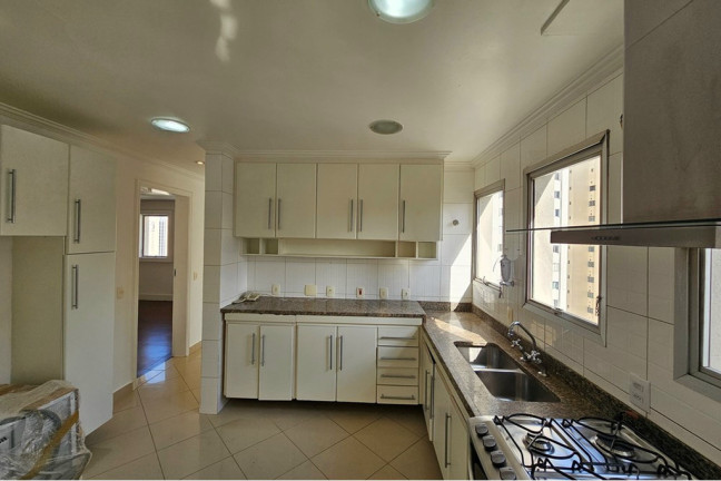 Imagem Imóvel com 3 Quartos à Venda, 200 m² em Moema - São Paulo Imagem Imóvel com 3 Quartos à Venda, 200 m² em Moema - São Paulo