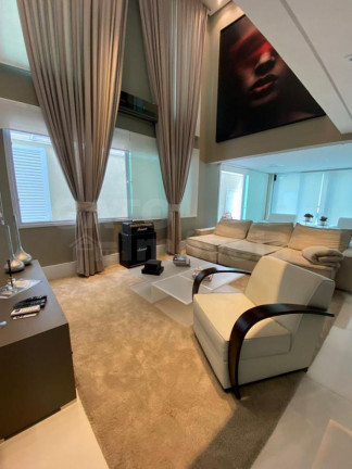 Imagem Casa com 3 Quartos à Venda, 320 m² em Alphaville - Santana De Parnaíba Imagem Casa com 3 Quartos à Venda, 320 m² em Alphaville - Santana De Parnaíba