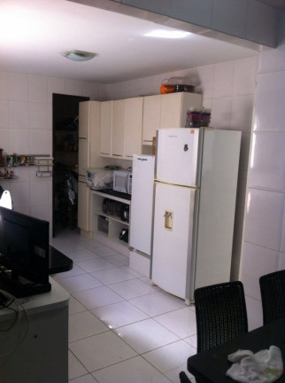 Imagem Casa com 4 Quartos à Venda, 220 m² em Lagoa Nova - Natal Imagem Casa com 4 Quartos à Venda, 220 m² em Lagoa Nova - Natal
