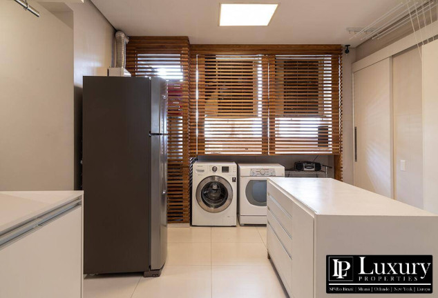Imagem Apartamento com 4 Quartos à Venda, em Jardim Europa - São Paulo Imagem Apartamento com 4 Quartos à Venda, em Jardim Europa - São Paulo