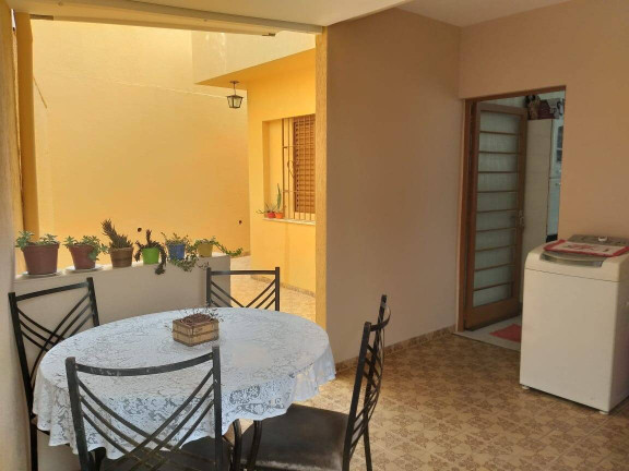 Imagem Casa com 2 Quartos à Venda, 1.770.000 m² em São Paulo - São Paulo Imagem Casa com 2 Quartos à Venda, 1.770.000 m² em São Paulo - São Paulo