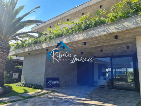 Imagem Casa com 5 Quartos à Venda, em Centro - Xangri-lá Imagem Casa com 5 Quartos à Venda, em Centro - Xangri-lá