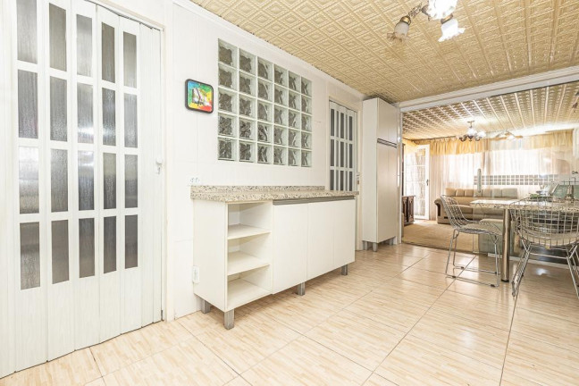 Imagem Casa com 3 Quartos à Venda, 225 m² em Seminário - Curitiba Imagem Casa com 3 Quartos à Venda, 225 m² em Seminário - Curitiba
