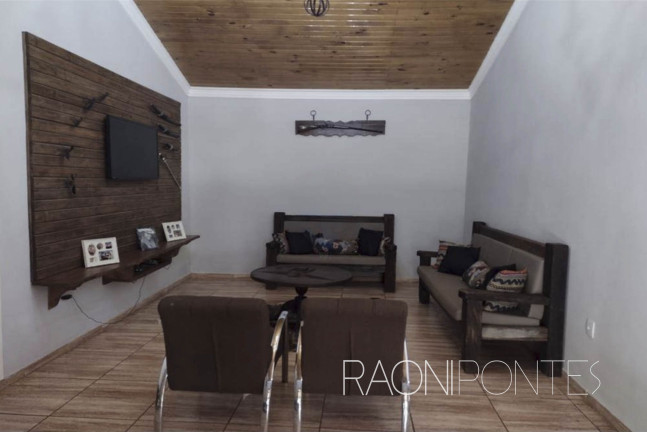 Imagem Chácara com 8 Quartos à Venda, 58.000 m² em Zona Rural Imagem Chácara com 8 Quartos à Venda, 58.000 m² em Zona Rural