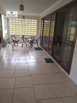 Imagem Casa com 4 Quartos à Venda, em Praia Das Cigarras - São Sebastião Imagem Casa com 4 Quartos à Venda, em Praia Das Cigarras - São Sebastião