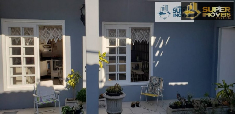 Imagem Casa com 3 Quartos à Venda, 300 m² em Centro - Pelotas