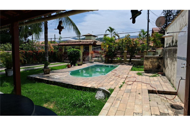 Imagem Casa de Condomínio com 2 Quartos à Venda, 236 m² em Itapeba - Maricá