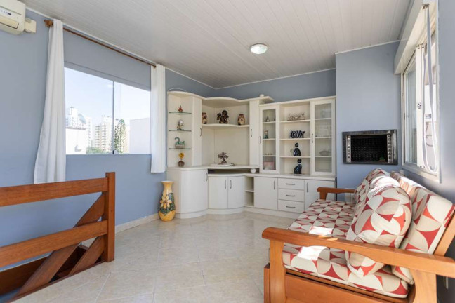 Imagem Imóvel com 2 Quartos à Venda,  em Passo Da Areia - Porto Alegre