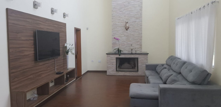 Imagem Chácara com 4 Quartos à Venda, 5 m² em Vila Santista - Atibaia Imagem Chácara com 4 Quartos à Venda, 5 m² em Vila Santista - Atibaia