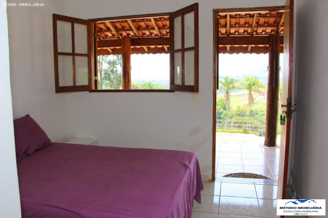 Imagem Chácara com 4 Quartos à Venda, 200 m² em Rural - Pinhalzinho Imagem Chácara com 4 Quartos à Venda, 200 m² em Rural - Pinhalzinho
