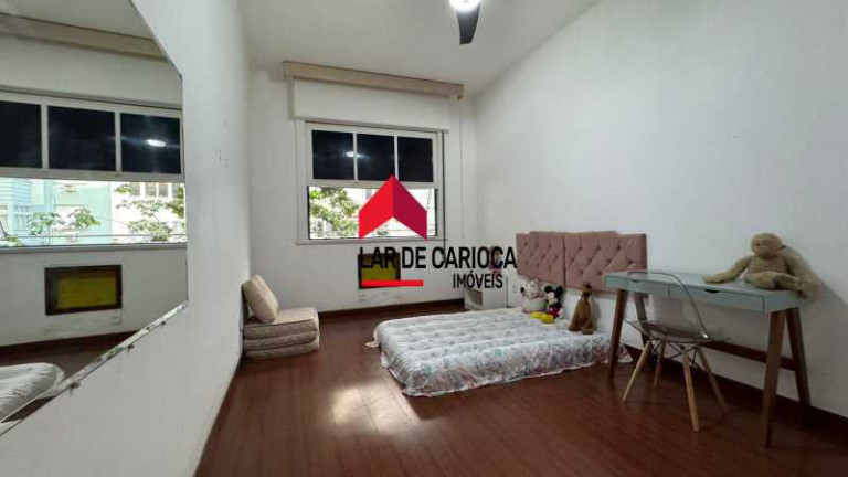 Imagem Apartamento com 3 Quartos à Venda, 104 m² em Leme - Rio De Janeiro Imagem Apartamento com 3 Quartos à Venda, 104 m² em Leme - Rio De Janeiro