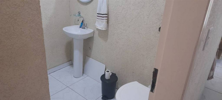 Imagem Casa à Venda, em João Batista Julião - Guarujá Imagem Casa à Venda, em João Batista Julião - Guarujá