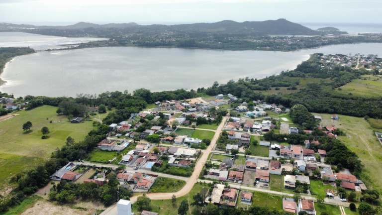Imagem Casa com 2 Quartos à Venda, 61 m² em Alto Arroio - Imbituba Imagem Casa com 2 Quartos à Venda, 61 m² em Alto Arroio - Imbituba
