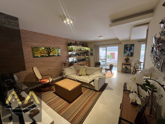 Imagem Casa com 3 Quartos à Venda, 290 m² em Tamboré - Santana De Parnaíba