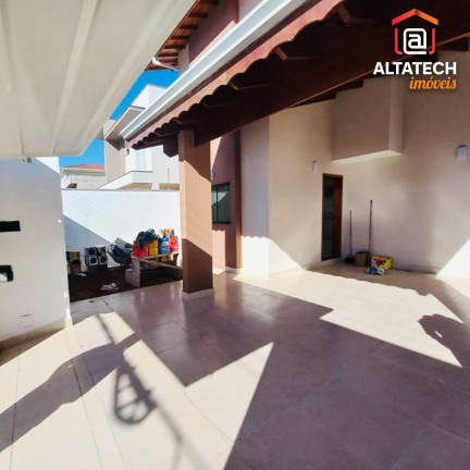 Imagem Casa com 2 Quartos à Venda, 147 m² em Tiradentes - Poços De Caldas Imagem Casa com 2 Quartos à Venda, 147 m² em Tiradentes - Poços De Caldas