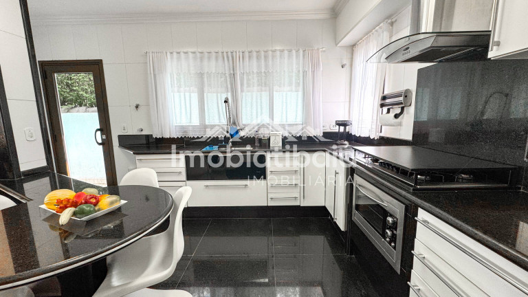 Imagem Chácara com 4 Quartos à Venda, 1.180 m² em Centro - Bom Jesus Dos Perdões Imagem Chácara com 4 Quartos à Venda, 1.180 m² em Centro - Bom Jesus Dos Perdões
