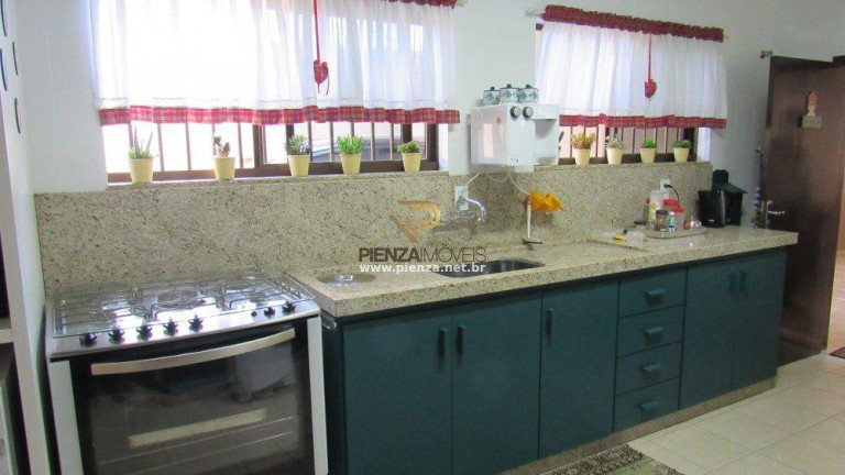 Imagem Casa com 3 Quartos à Venda, 282 m² em Centro - Concórdia Imagem Casa com 3 Quartos à Venda, 282 m² em Centro - Concórdia