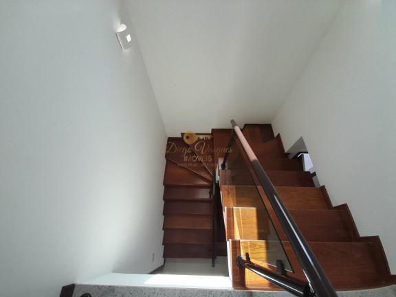 Imagem Casa com 4 Quartos à Venda, 350 m² em Vargem Grande - Teresópolis Imagem Casa com 4 Quartos à Venda, 350 m² em Vargem Grande - Teresópolis