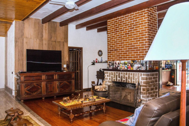 Imagem Imóvel com 18 Quartos à Venda, 980 m² em Iucas - Teresópolis Imagem Imóvel com 18 Quartos à Venda, 980 m² em Iucas - Teresópolis