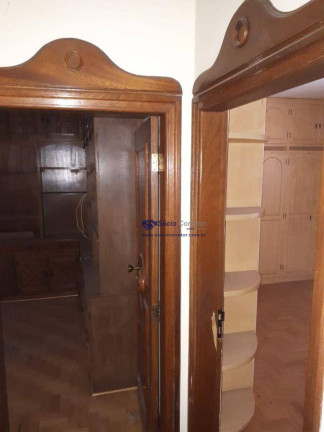 Imagem Casa com 6 Quartos à Venda, 600 m² em Vila Rosália - Guarulhos Imagem Casa com 6 Quartos à Venda, 600 m² em Vila Rosália - Guarulhos