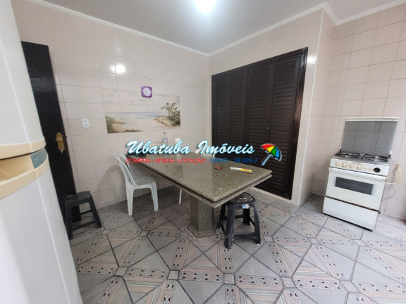 Imagem Casa com 5 Quartos para Alugar, 200 m² em Centro - Ubatuba