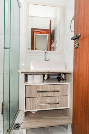 Imagem Imóvel com 3 Quartos à Venda, em Teresópolis - Porto Alegre Imagem Imóvel com 3 Quartos à Venda, em Teresópolis - Porto Alegre