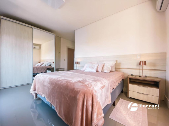 Imagem Casa de Condomínio com 5 Quartos à Venda, 380 m² em Centro - Xangri-lá