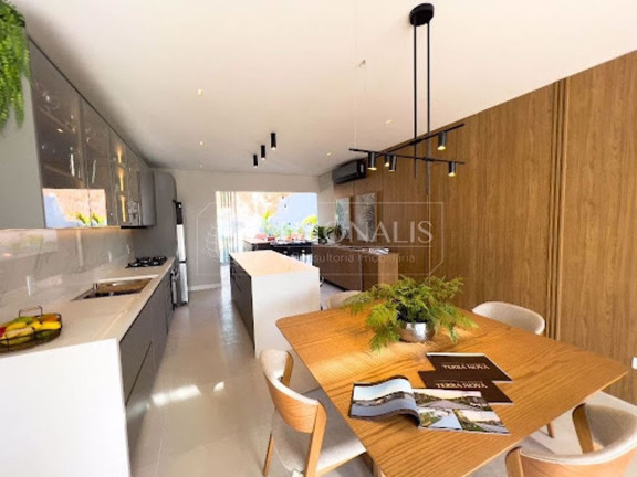 Imagem Casa com 3 Quartos à Venda, 156 m² em Villaggio Terra Nova - Atibaia Imagem Casa com 3 Quartos à Venda, 156 m² em Villaggio Terra Nova - Atibaia