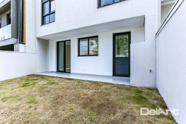 Imagem Casa com 3 Quartos à Venda, 224 m² em Uberaba - Curitiba