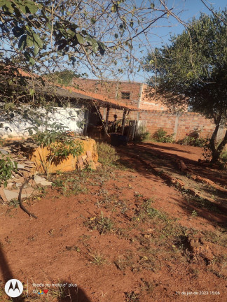 Imagem Imóvel com 2 Quartos à Venda, 2.000 m² em Bairro Dos Fragas - Tatuí Imagem Imóvel com 2 Quartos à Venda, 2.000 m² em Bairro Dos Fragas - Tatuí