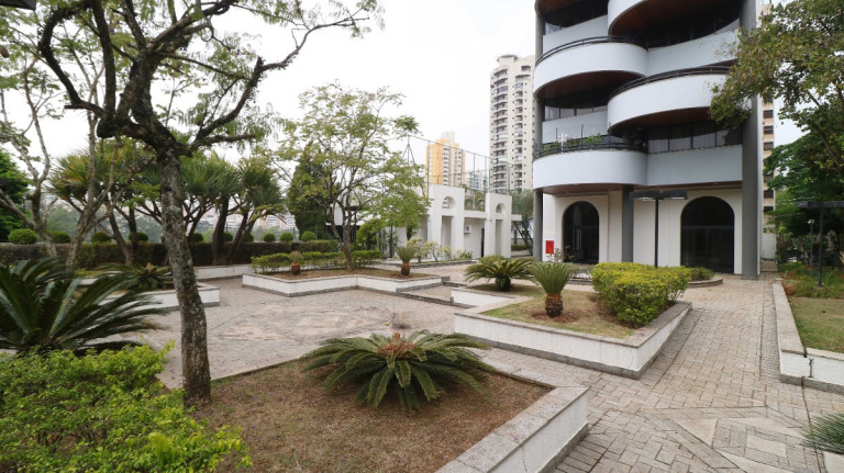 Apartamento com 4 Quartos à Venda, 234 m² em Paraíso Do Morumbi - São Paulo