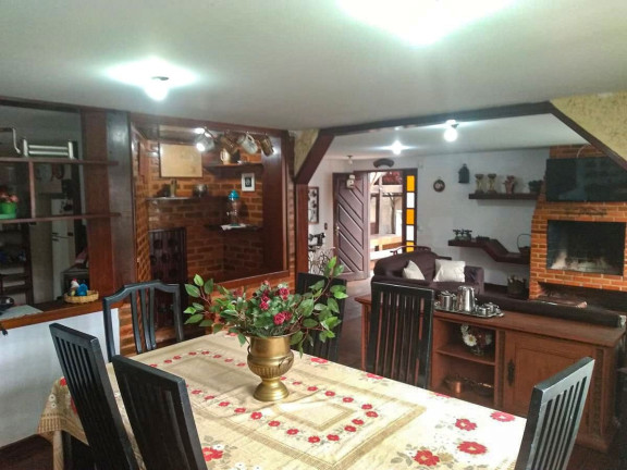Imagem Casa com 4 Quartos à Venda, 590 m² em Granja Guarani - Teresópolis Imagem Casa com 4 Quartos à Venda, 590 m² em Granja Guarani - Teresópolis