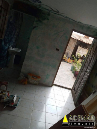 Imagem Casa com 3 Quartos à Venda, 250 m² em Canhema - Diadema Imagem Casa com 3 Quartos à Venda, 250 m² em Canhema - Diadema